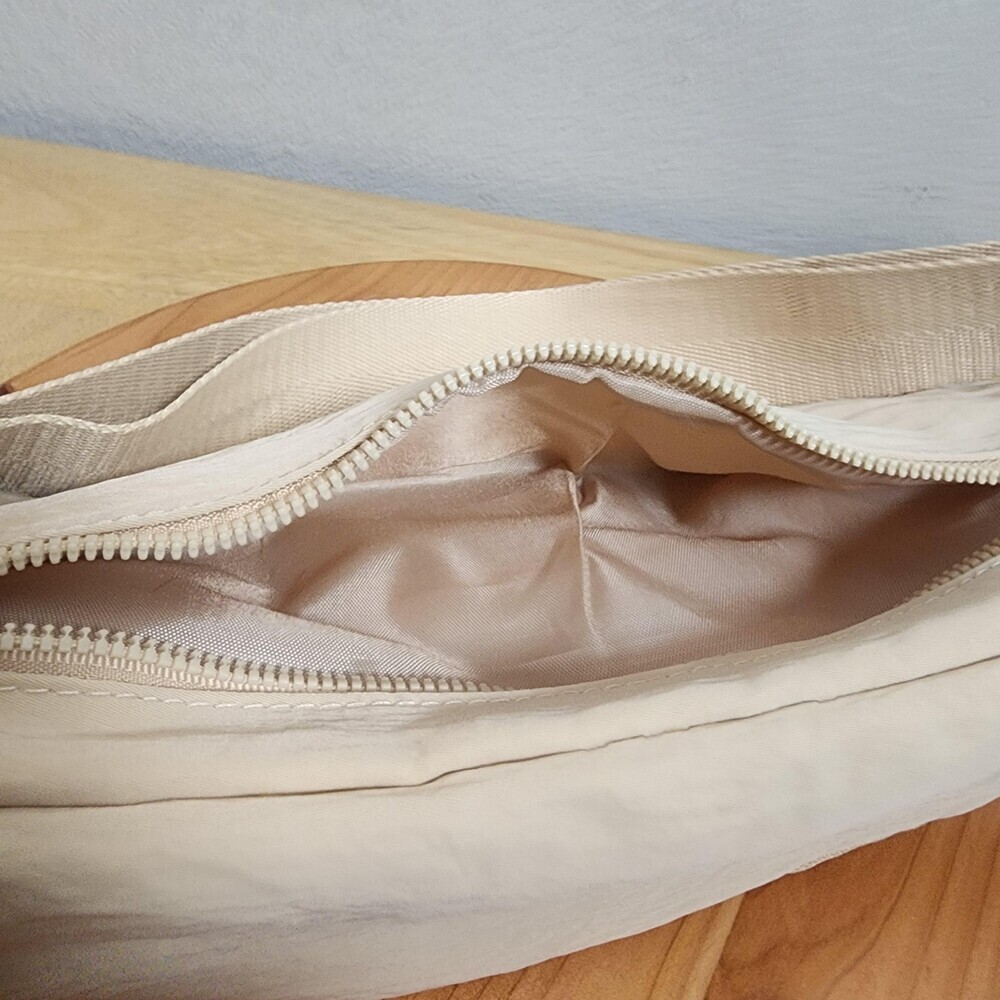 BEIS The Pack Nylon Belt Bag Womens Medium Beige Nylon Crossbody Travel - Picture 12 of 15